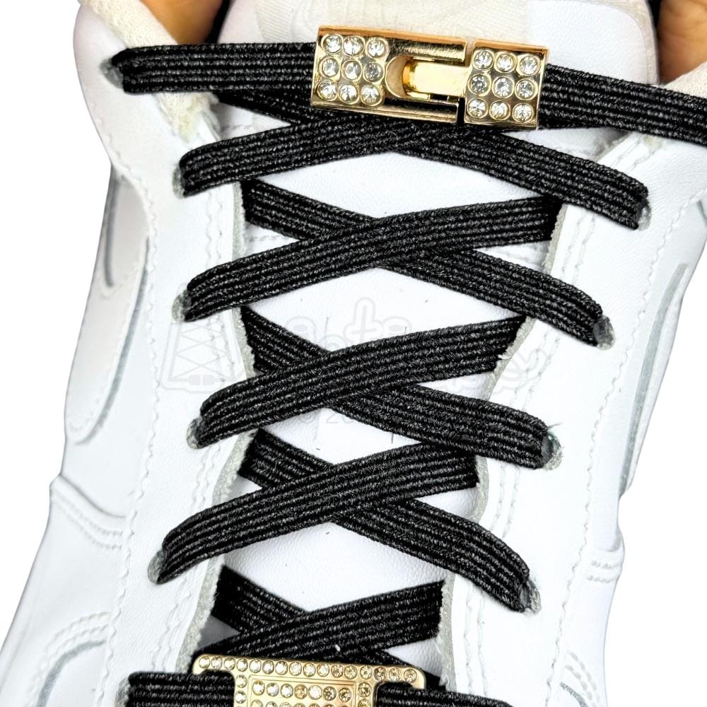 Elastische veters zonder strikken bling bling 6mm haak sluiting zwart met stretch uitgerekt