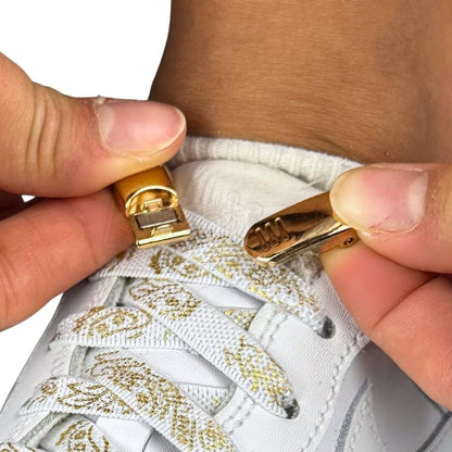 Elastische veters zonder strikken paisley 9mm magnetische sluiting wit goud detailfoto van hoe de sluiting werkt