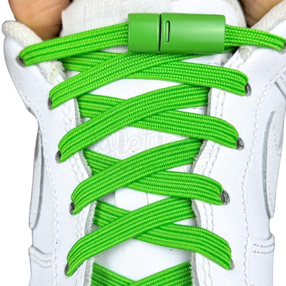 Elastische veters zonder strikken plat 7mm magnetische sluiting appelgroen met stretch uitgerekt