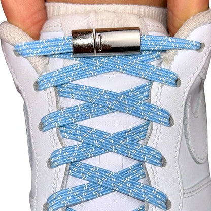 Elastische veters zonder strikken reflecterend 7mm magnetische sluiting hemelsblauw met stretch uitgerekt
