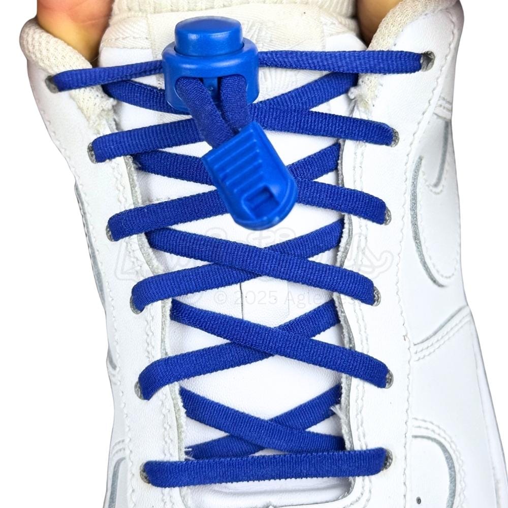 Elastische veters zonder strikken rond 5mm lock sluiting blauw met stretch uitgerekt