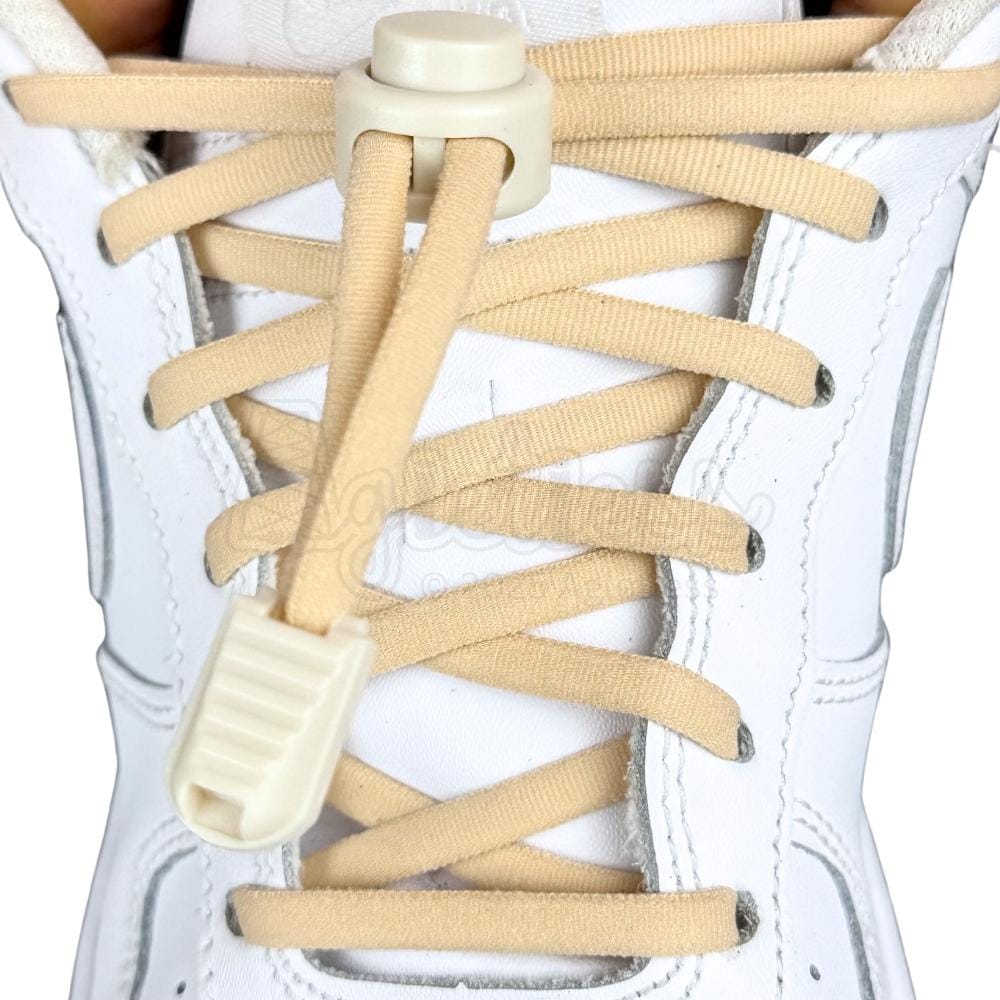 Elastische veters zonder strikken rond 5mm lock sluiting khaki met stretch uitgerekt