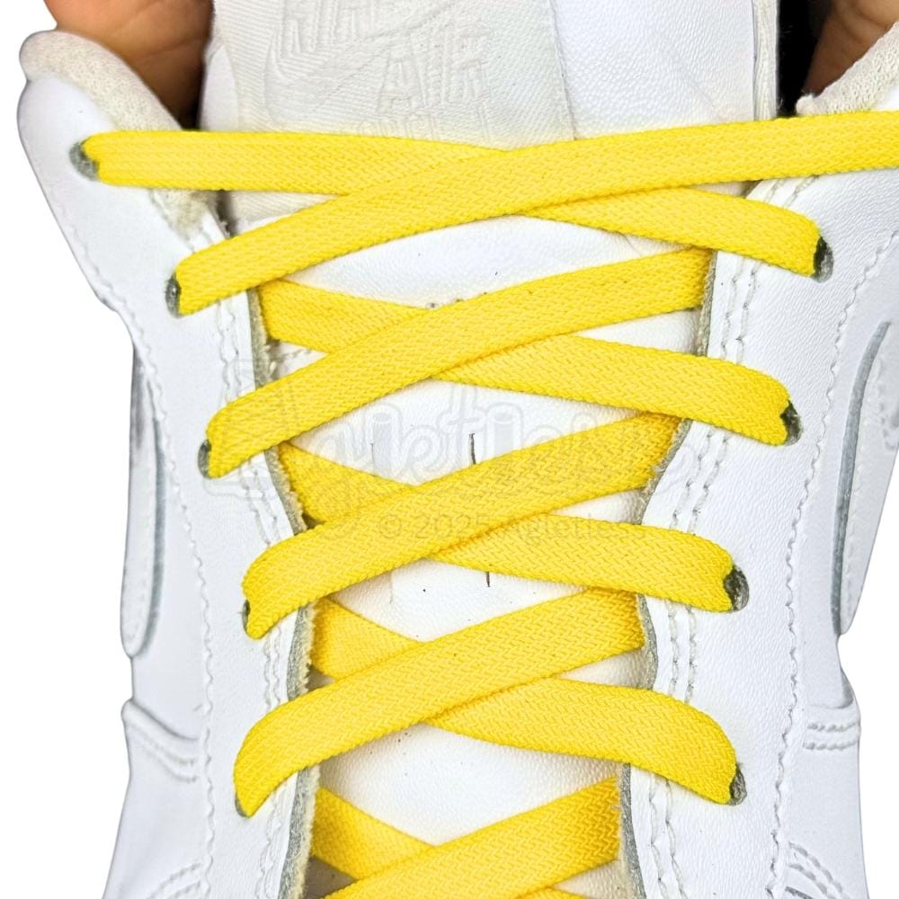 Elastische veters zonder strikken vintage 8mm onzichtbare clipjes geel met stretch uitgerekt